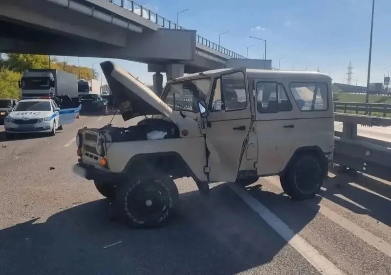 🚔Внедорожник с УАЗиком столкнулись и остались без капотов