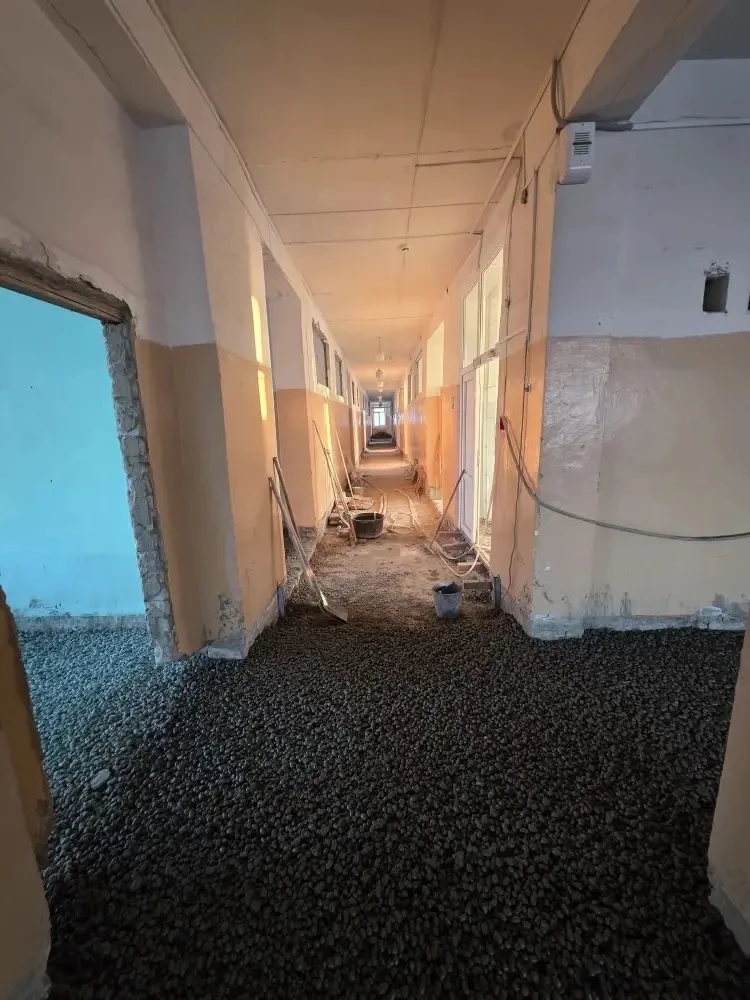 В р.п. Старотимошкино продолжается масштабный капитальный ремонт школы 🏫🔧✨