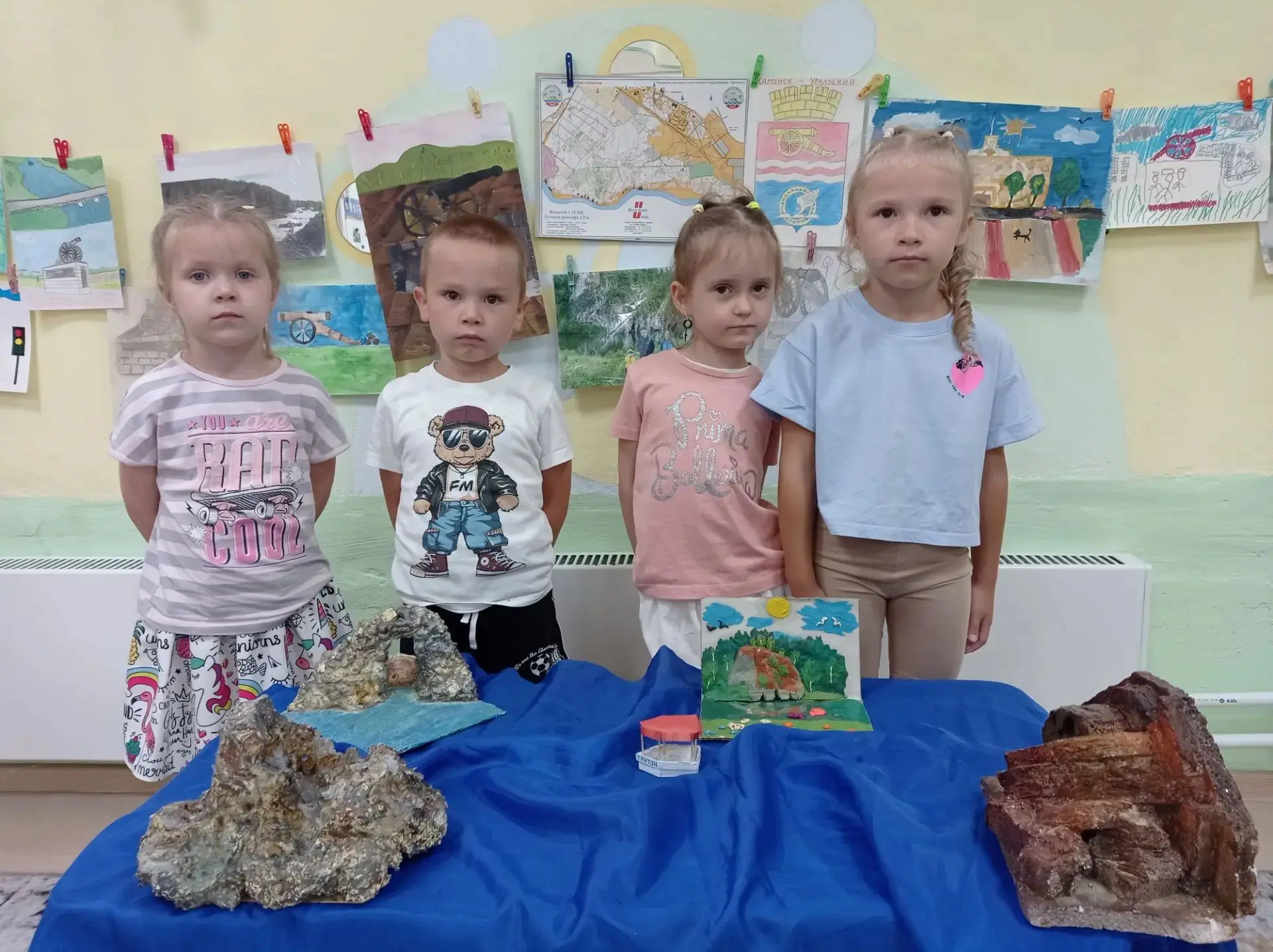 В преддверии юбилея: маленькие исследователи открывают тайны Каменска-Уральского
 
В рамках тематиче
