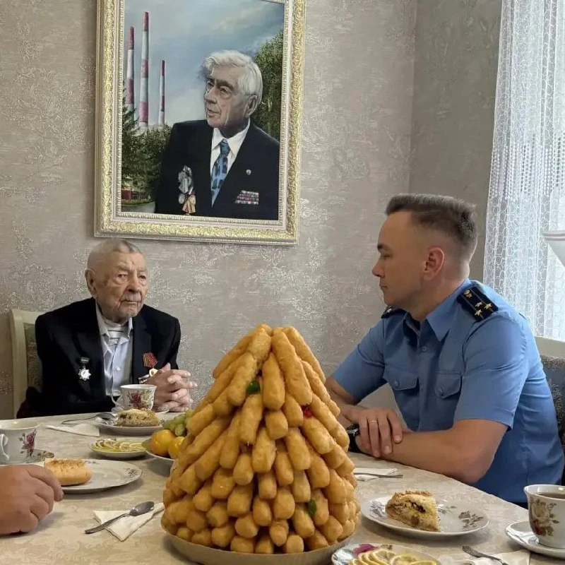 103 года!