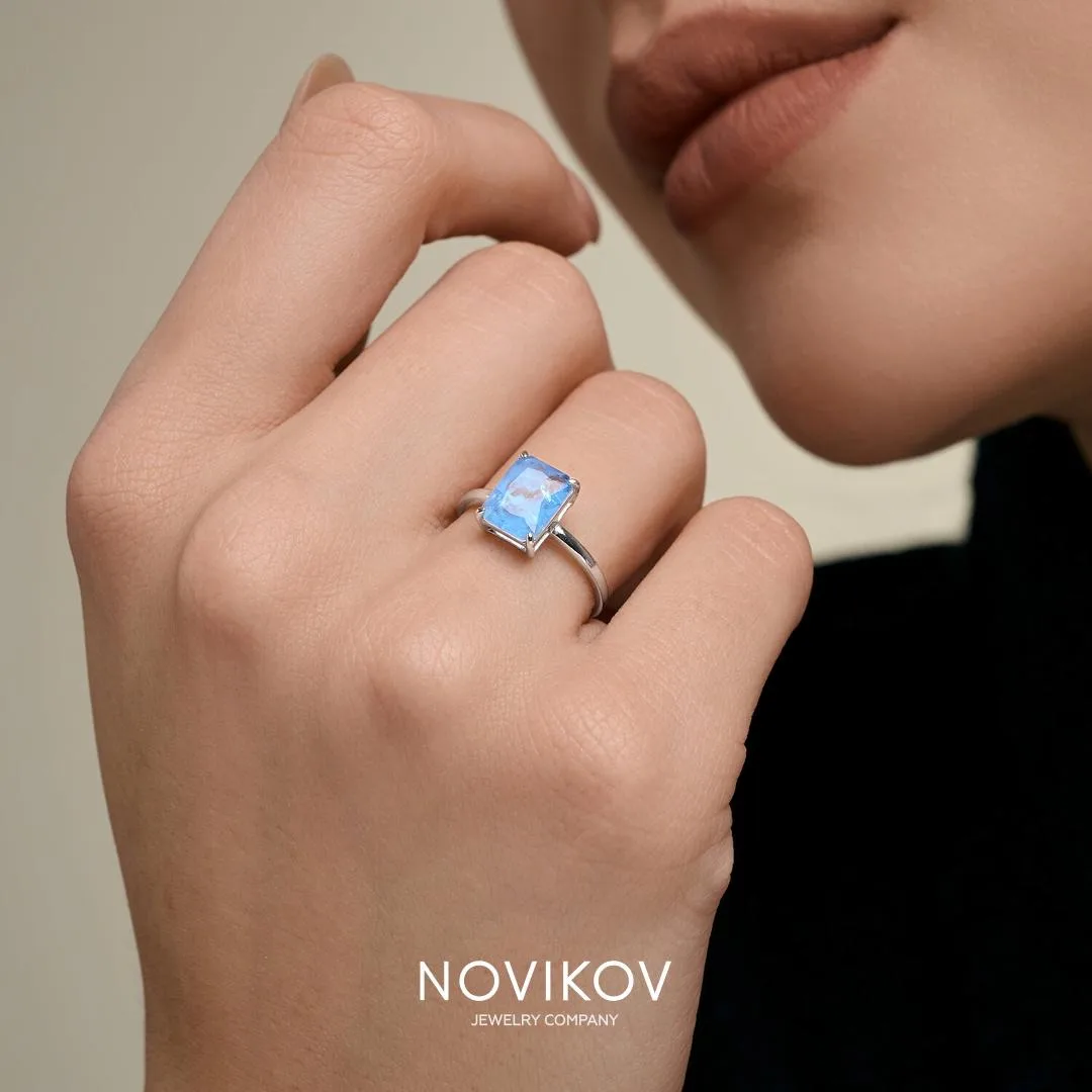 Украшение с необычной игрой света и глубиной оттенков 💎