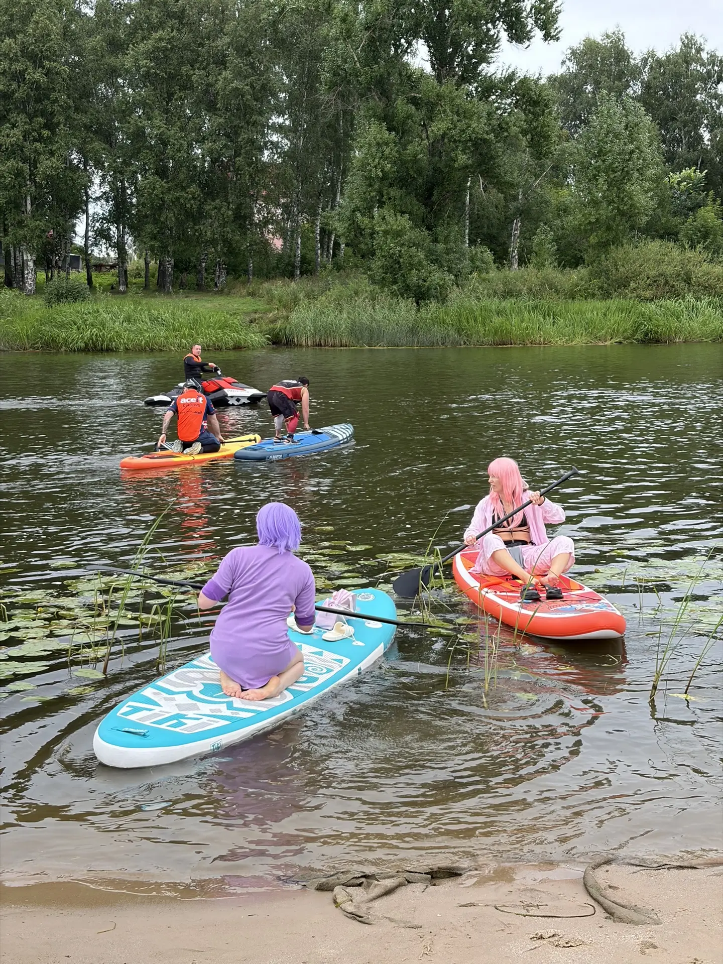 📍Костюмированный сплав прошел в Ярославле в КП Река Парк 

И это было очень забавно.

Люди приехали