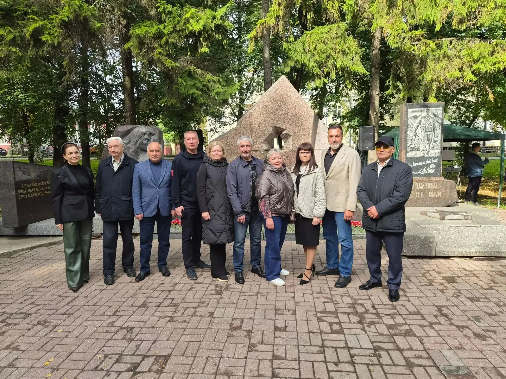 🇷🇺🕊️ Сегодня, 3 сентября 2026 года, в Вологде в Октябрьском сквере прошло мероприяти...