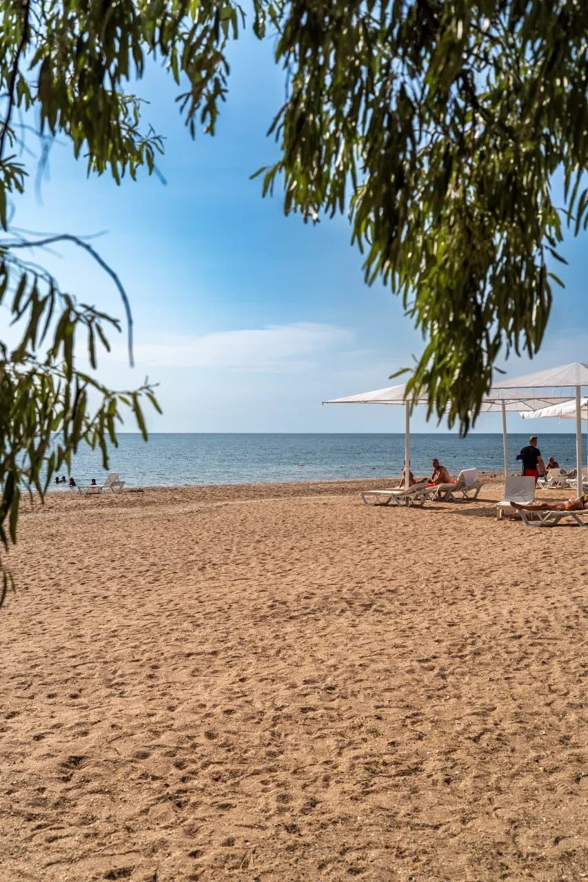 🏖 Золотые пляжи "АзовЛенда". Это место славится своими неповторимыми песчаными пляжами в окружении 