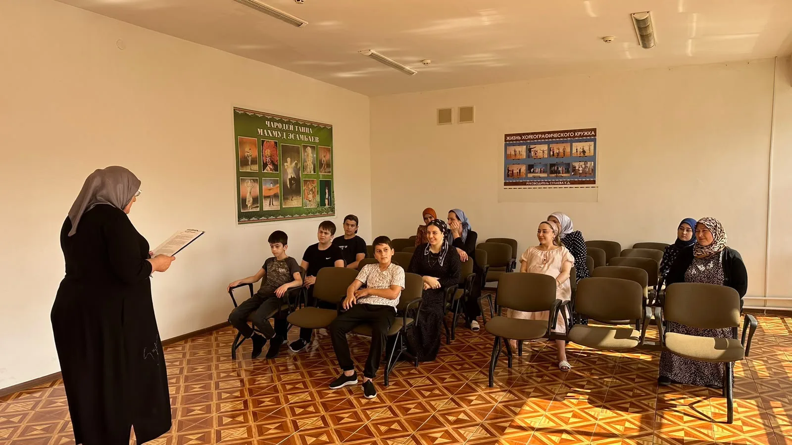 10 июня в 15:00 в доме культуры села Агишты состоялся информационный час с участниками художественно