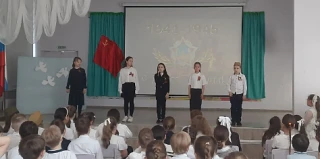 6 мая в преддверии Дня Победы в 3-х классах состоялся трогательный праздник «Через века, через года»