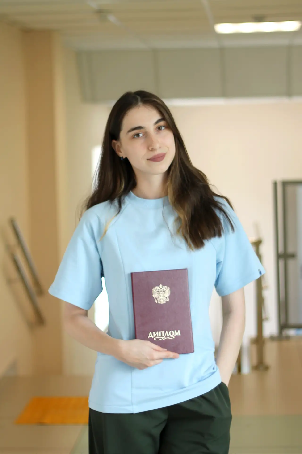 ВЧЕРА – ОРДИНАТОР, СЕГОДНЯ – ВРАЧ: ЛЕЙЛА ОСМАНОВА

🎓Совсем недавно молодым специалистам Детской гор