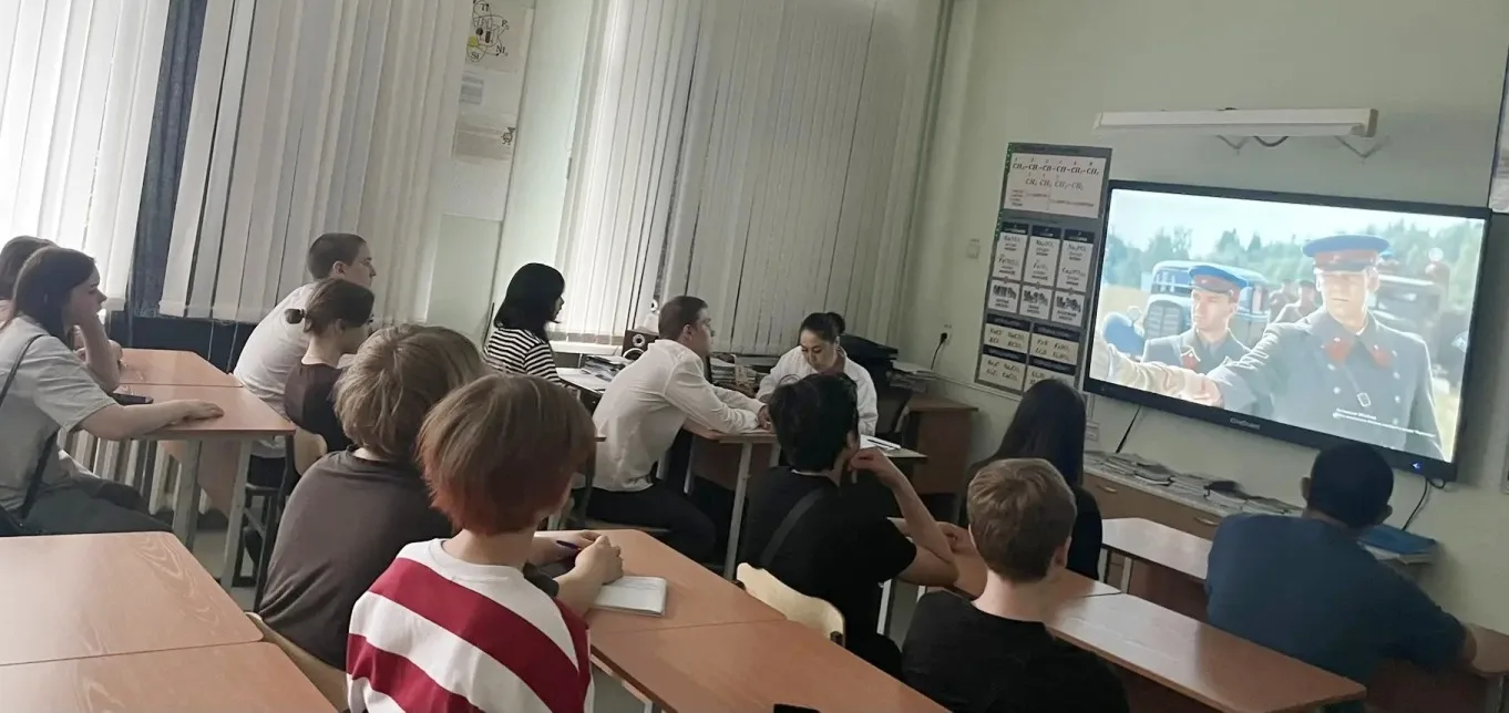 ПРОСМОТР ФИЛЬМА «БЕССМЕРТНЫЙ ГАРНИЗОН: МУЖЕСТВО, СТАВШЕЕ ЛЕГЕНДОЙ»

В преддверии 22 июня, Дня памяти