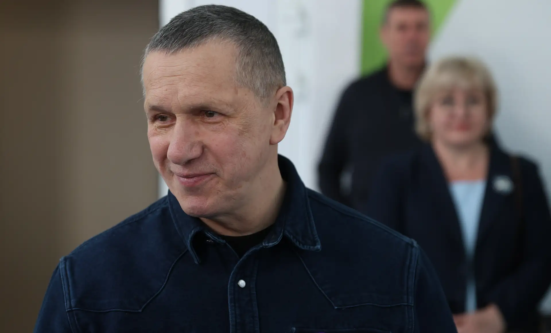 Юрий Трутнев поздравил жителей Дальнего Востока с Днём России
