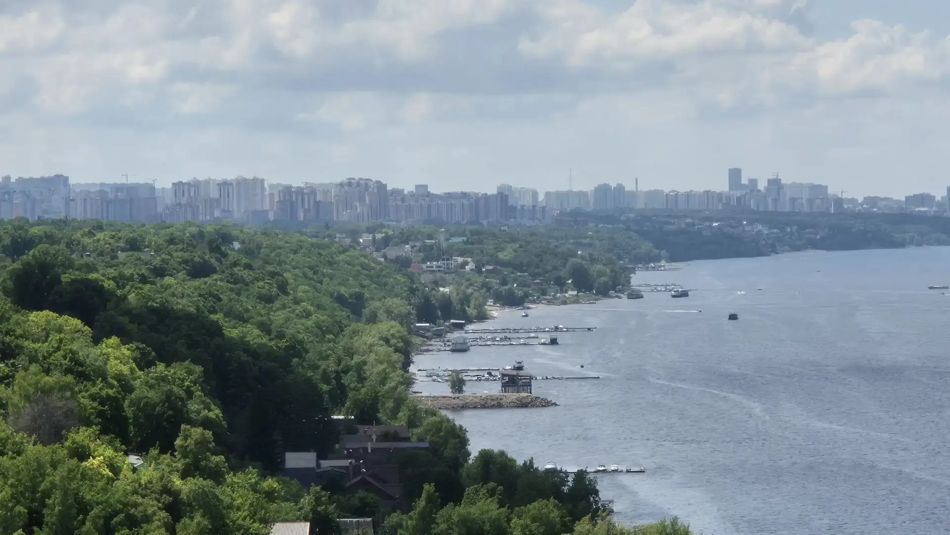 Доброе утро, Самара! 🍉

🌡 17 июня столбики термометров поднимутся до +13...+23 °C.

🌦 Синоптики п
