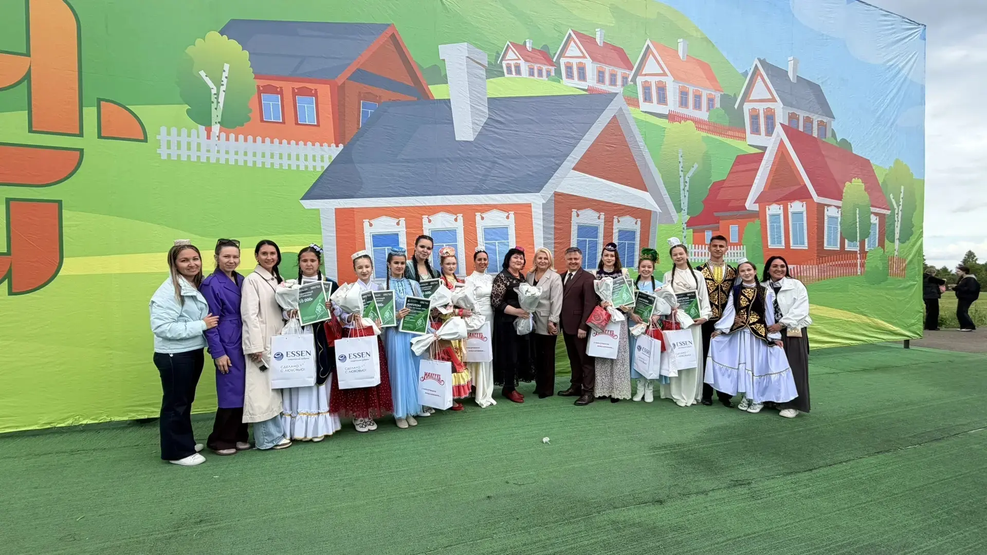 🌸 «Сабантуй сылуы — 2026»: праздник красоты и таланта на главной сцене города!

В самый разгар праз
