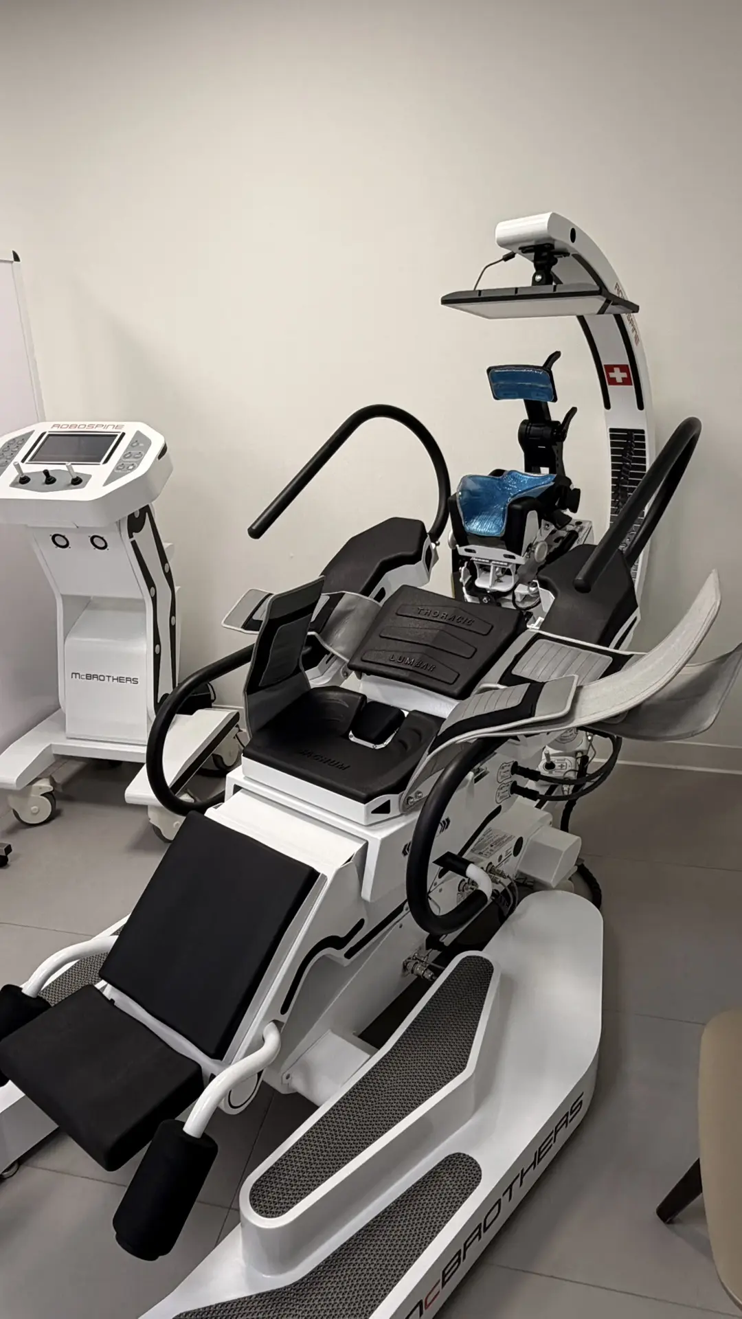 Все бывает в первый раз👌

Я вот в первый раз попробовала на себе Robospine / Робоспайн.

Это соврем