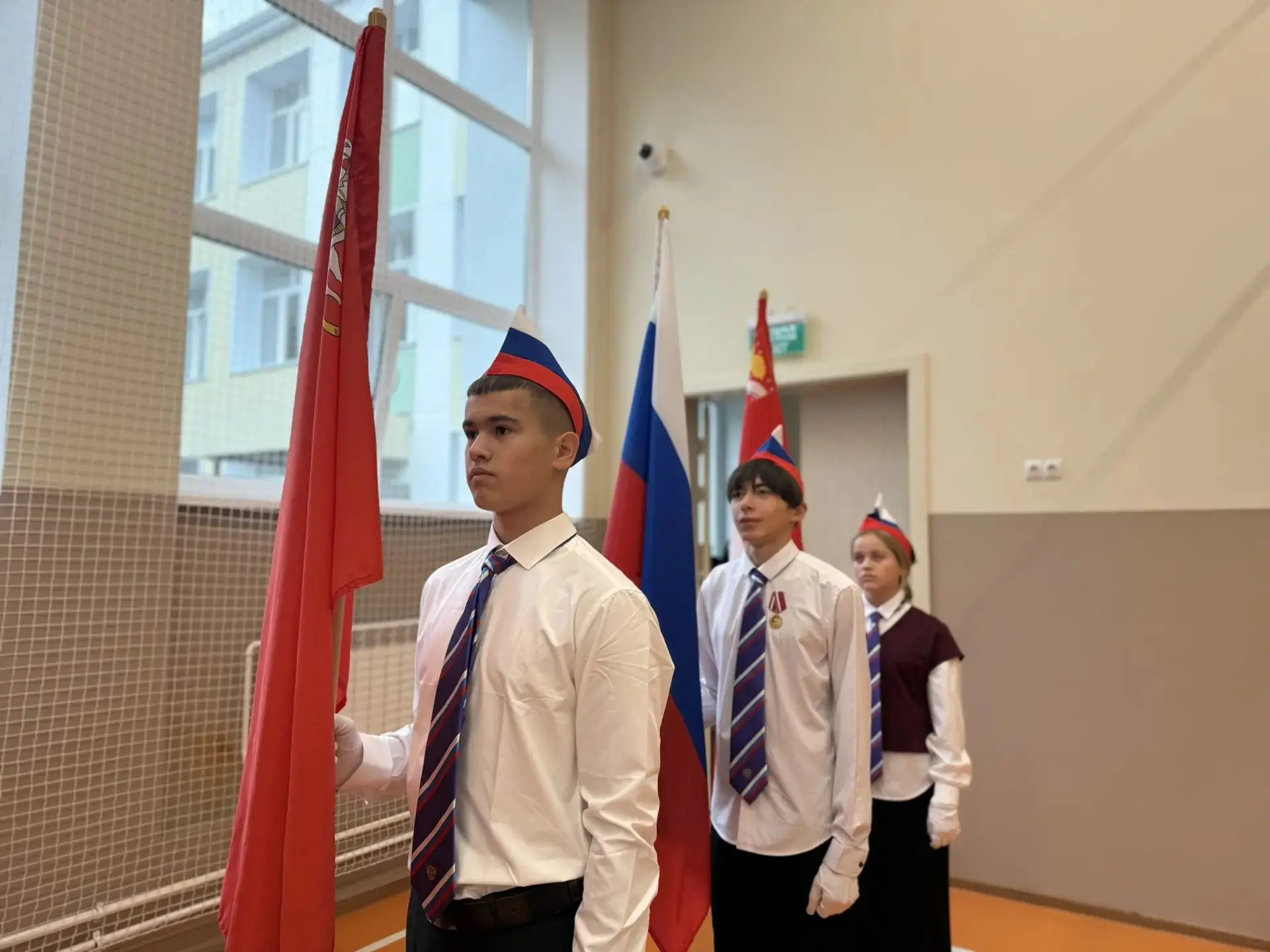 🇷🇺Торжественное начало учебной недели в МОУ «Демиховский лицей»!