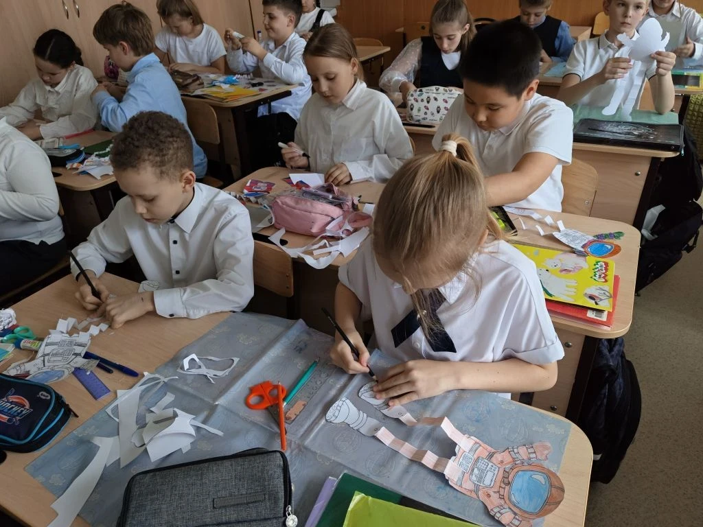 В МБОУ «Школа № 121» г.о. Самара завершается проведение Недели космоса, организованной в рамках реал