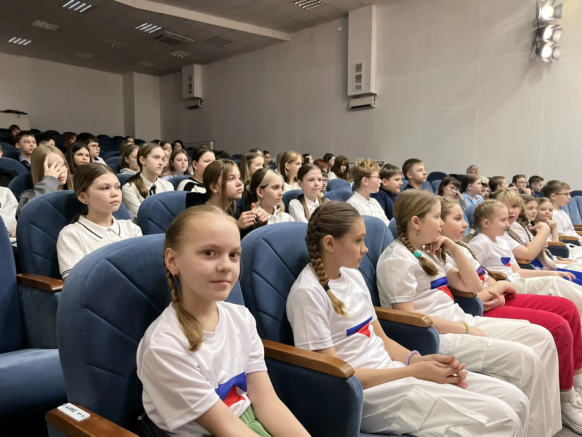 🇷🇺КРЫМ С РОССИЕЙ-ВМЕСТЕ НАВСЕГДА ✨ ⭐Сегодня лицеисты присоединились к празднованию важной для нашей 