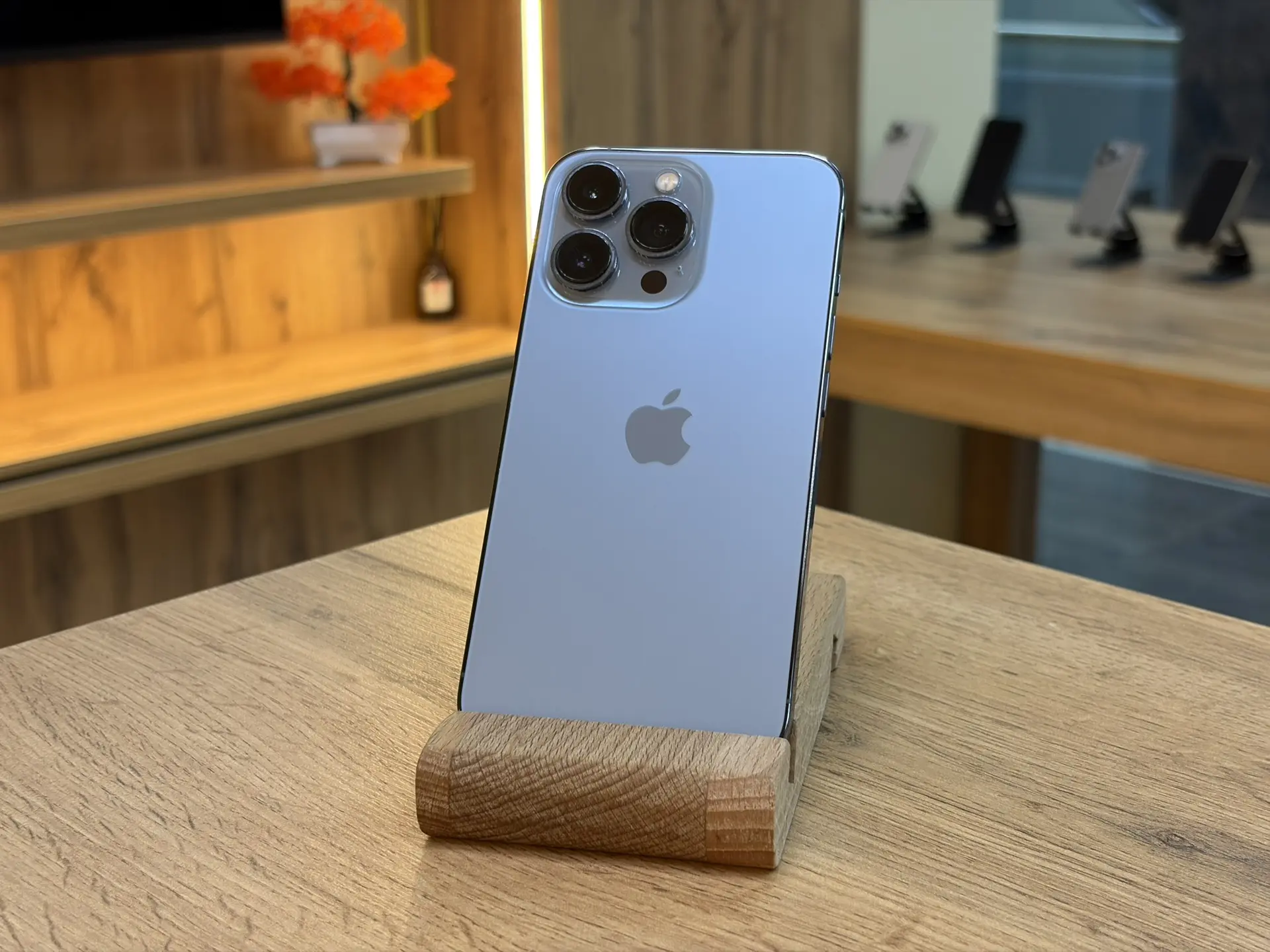 Б/У 13 Pro в красивом цвете Sierra Blue в наличии!

iPhone 13 Pro 128GB
Цвет: Sierra Blue
Состояние: