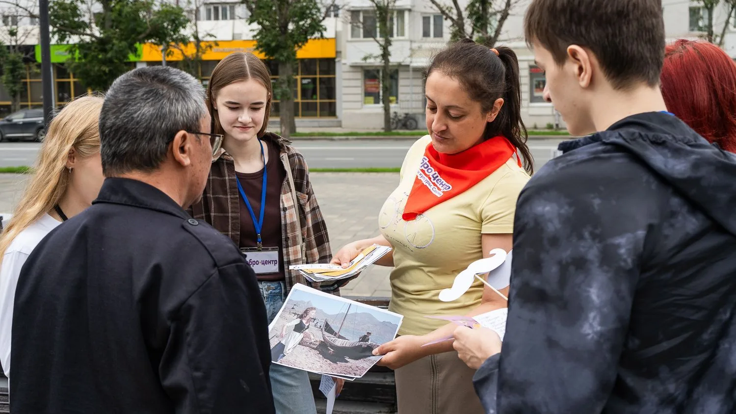 📚 «Культурный десант»: как отметили День воспоминания любимых книжек

31 июля волонтёры Добро.Центр