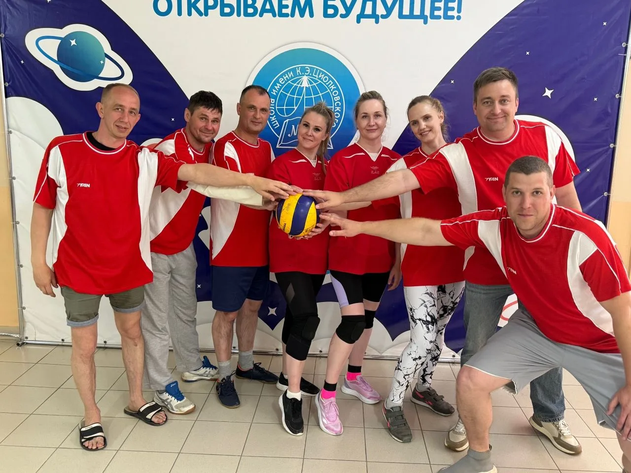 🏐Вчера в Кирове прошëл волейбольный турнир среди родительских команд школ Кировской об...
