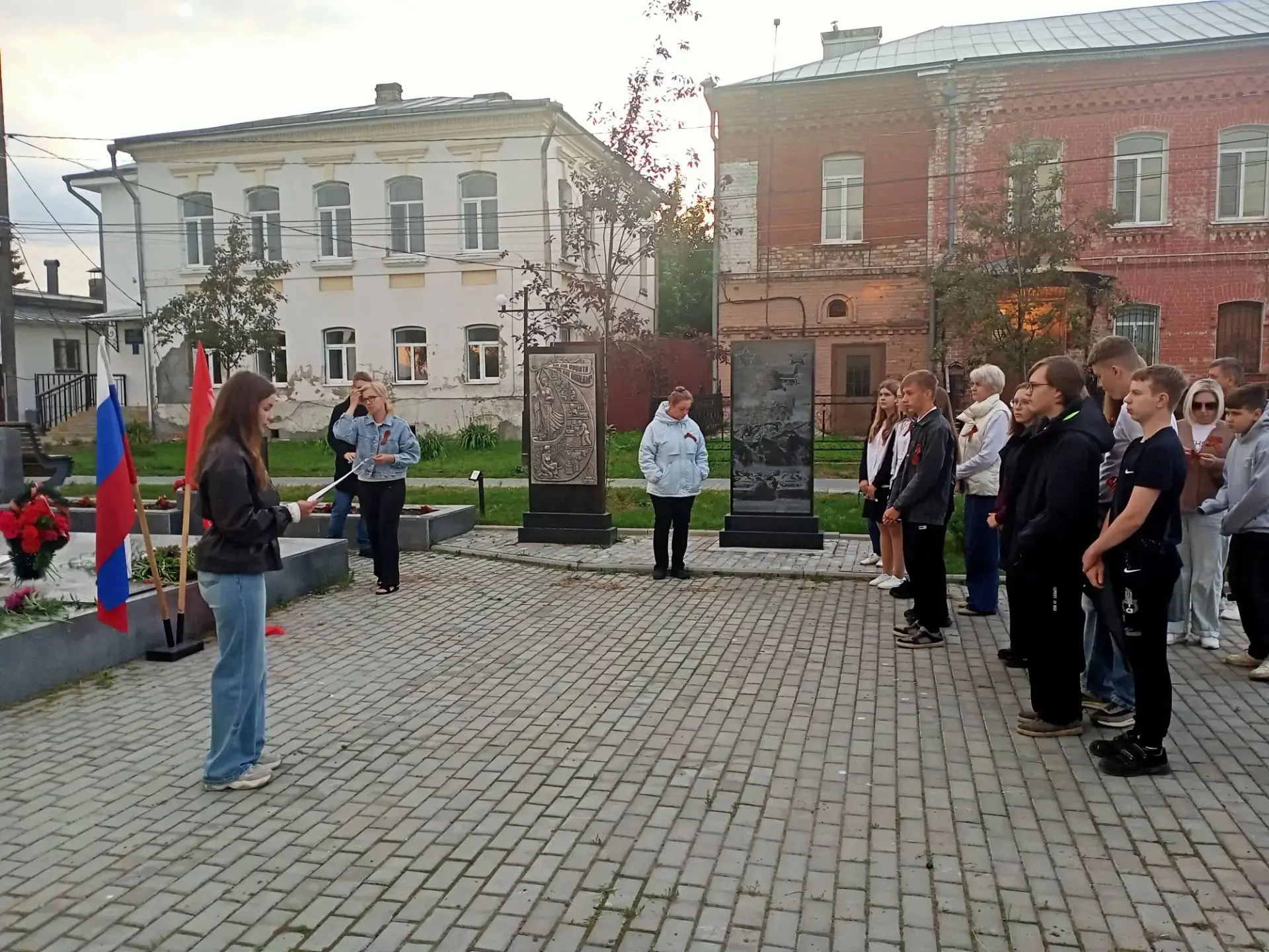 🇷🇺Патриотическая акция "ДОРОГА ПАМЯТИ"!
Сегодня в 4 утра у памятника Неизвестного солдата в центре