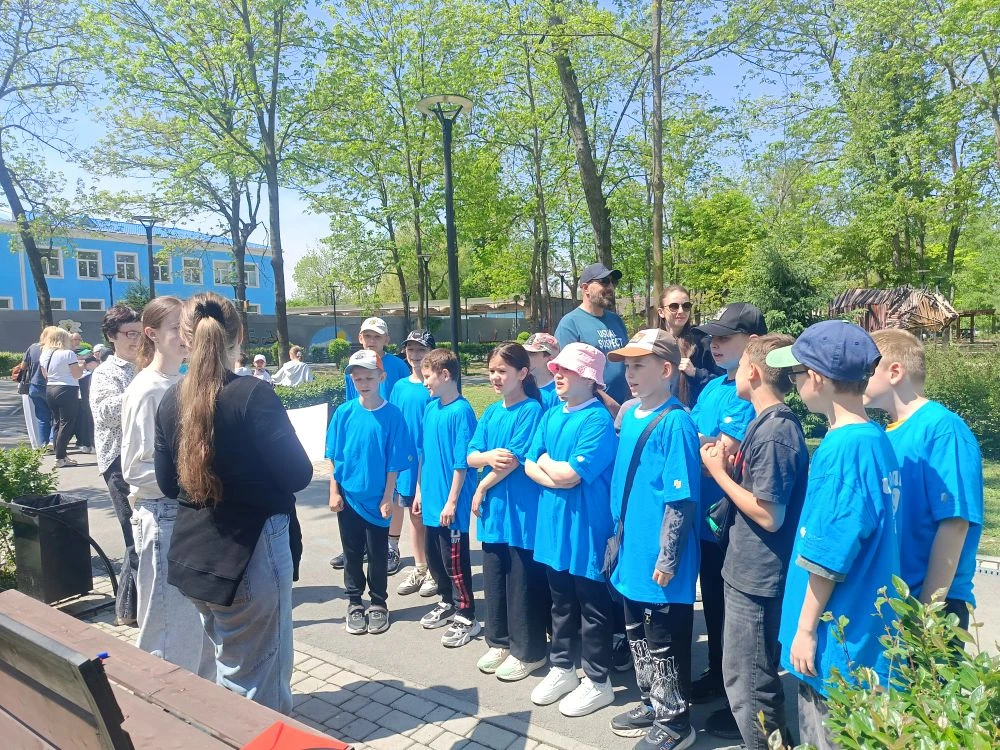 Сегодня, 20 мая в парке "Артёмка" собрались Орлята со всего города. Ребята выполняли задания на стан