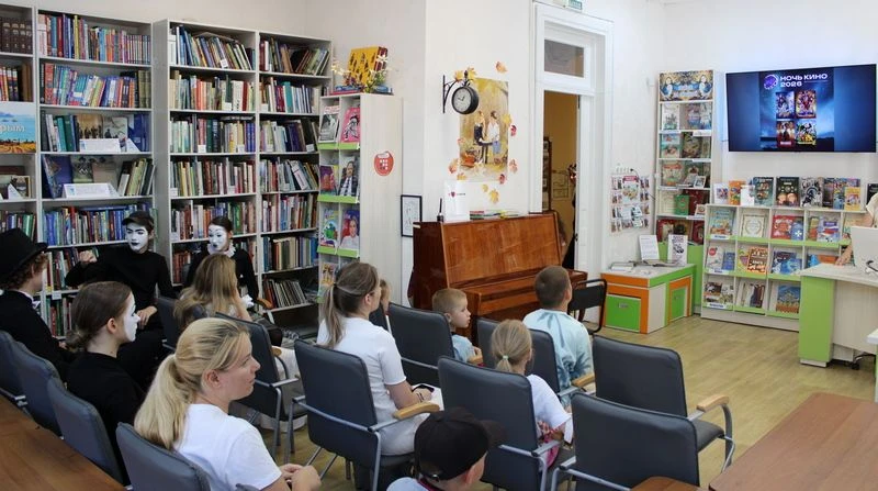 📽 От страниц любимых книг до ярких кадров на экране – мир историй завораживает и детей...