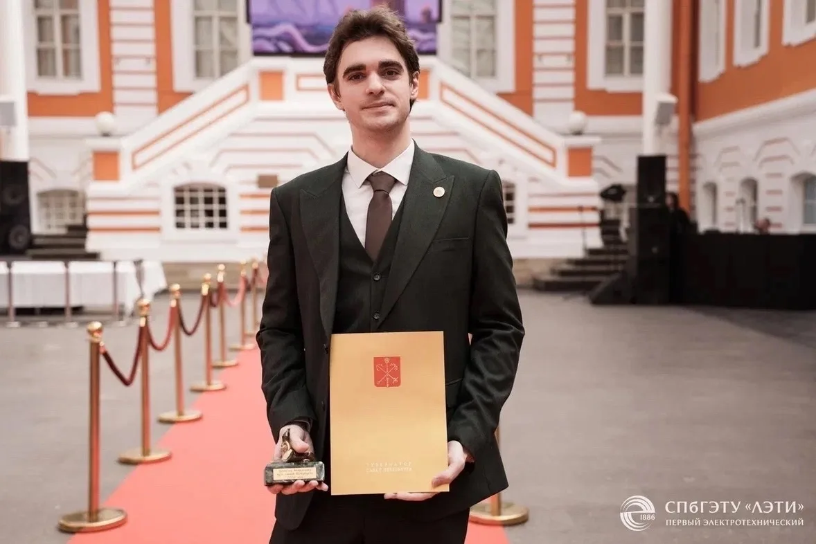 ⚡Лэтишник среди лучших выпускников Санкт-Петербурга