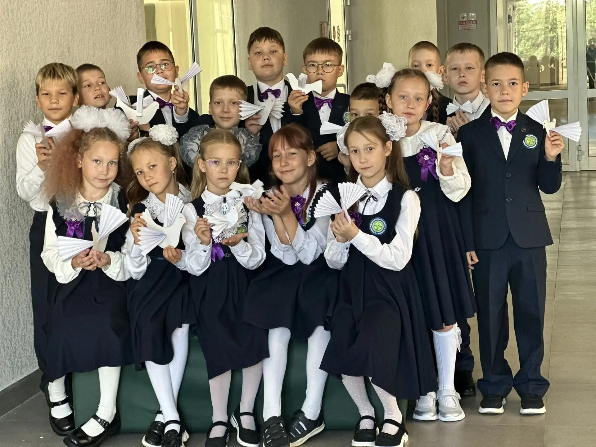 🕊 Мир на планете: наши ученики голосуют за светлое и безопасное будущее!
