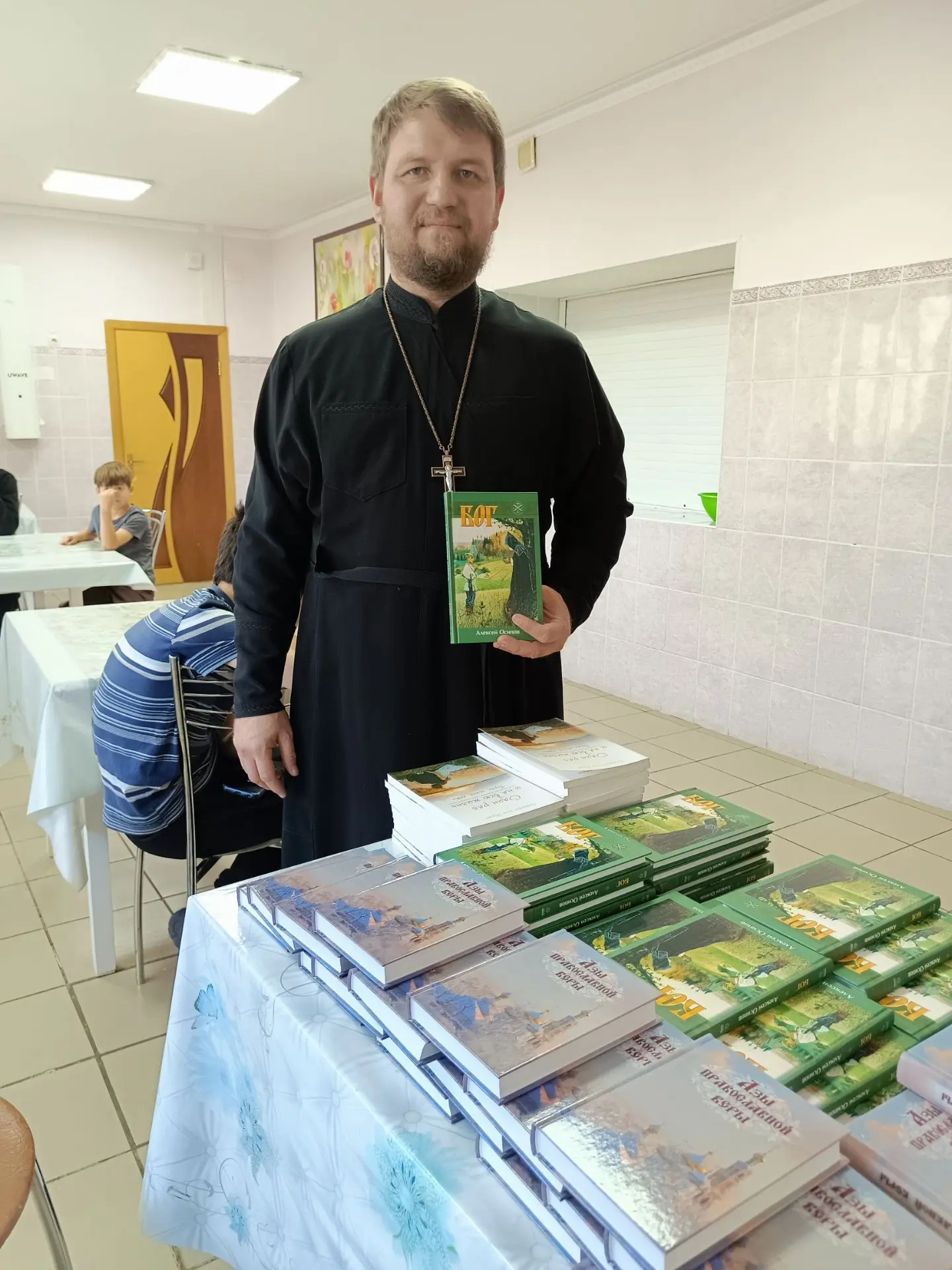 В преддверии памяти преподобного Сергия Радонежского иерей Антоний Гусев вместе с предс...