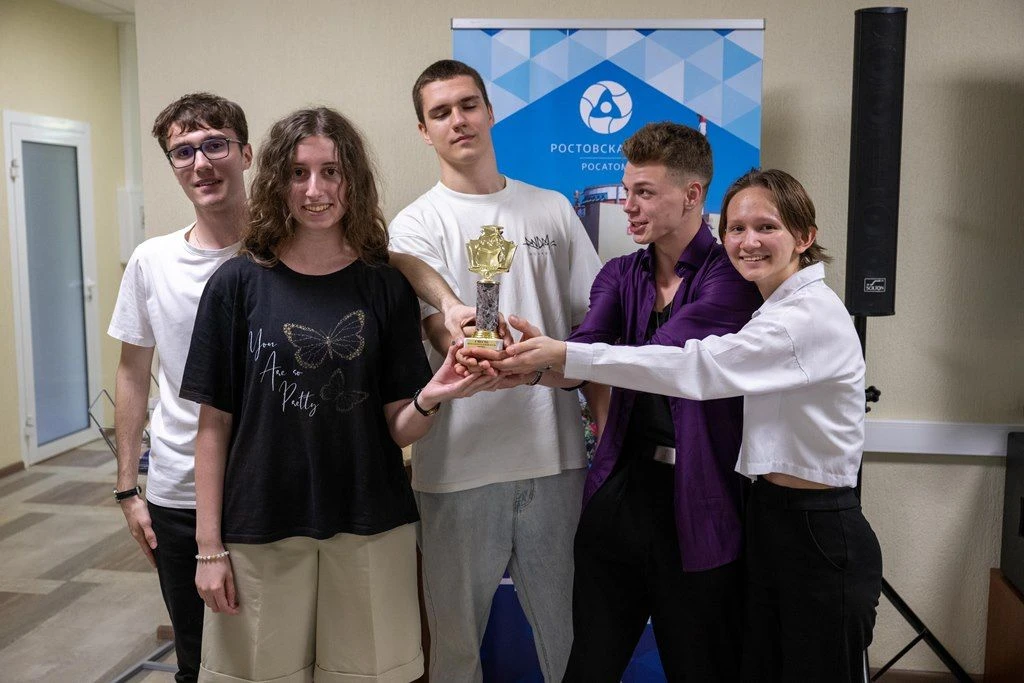🏆Юные интеллектуалы СЮТ победили в игре «Что? Где? Когда?»🏆