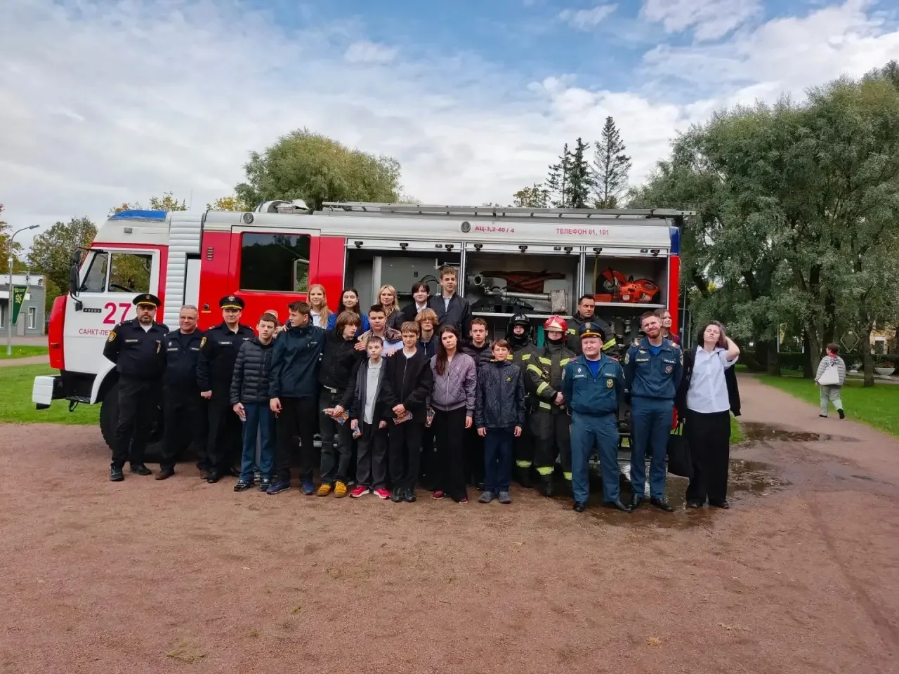 🚒 Сегодня обучающиеся 8А (Корец Е.А., классный руководитель) и 8Б (Просина Н.В., класс...