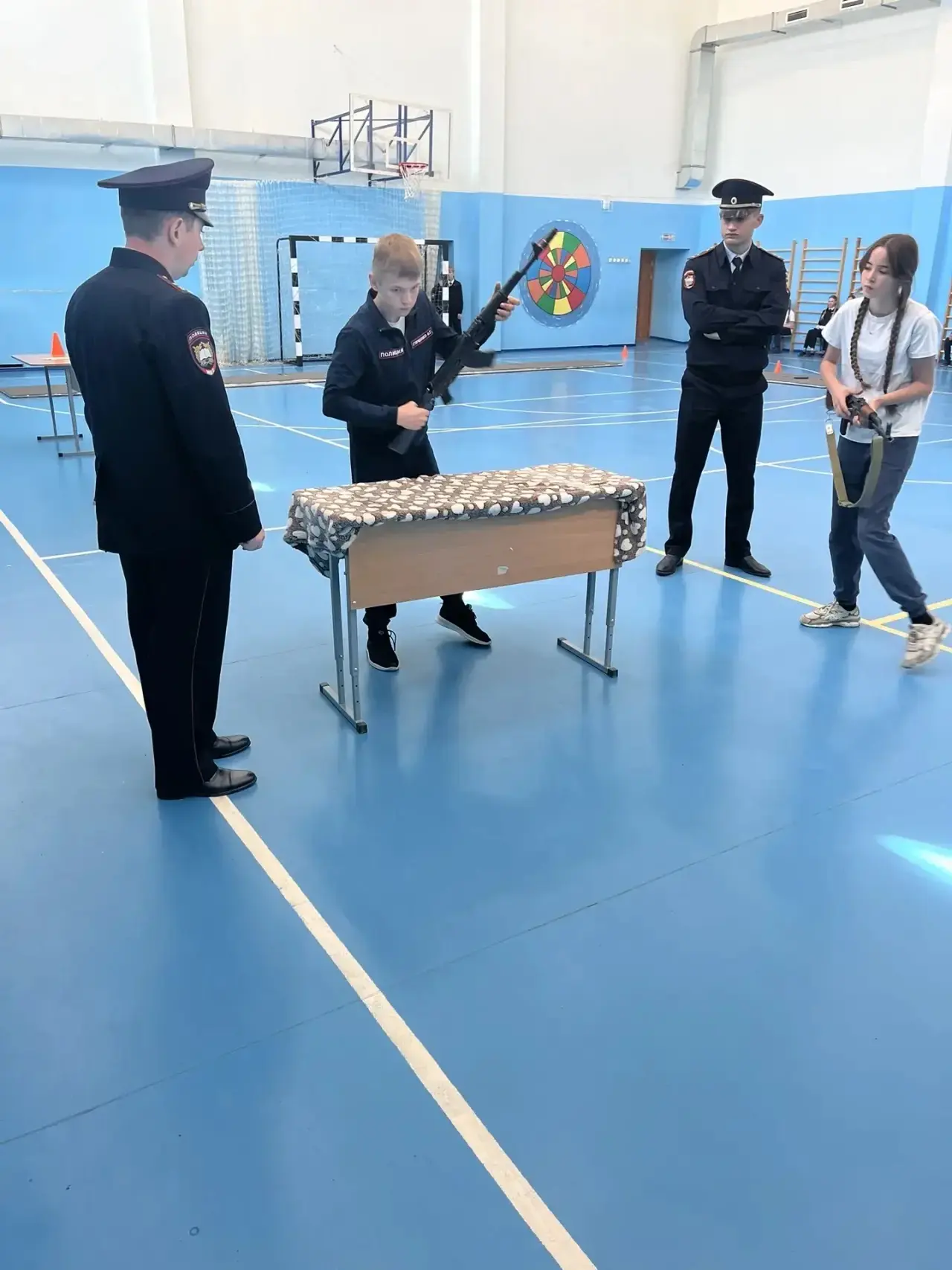 📅 20 мая в нашей школе прошла военно-спортивная игра «Зарница»!  👮‍♀️В этом году соревнования были о