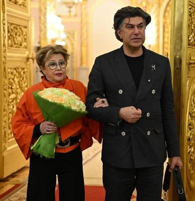 Красавица Марина Неелова под ручку с Николаем Цискаридзе