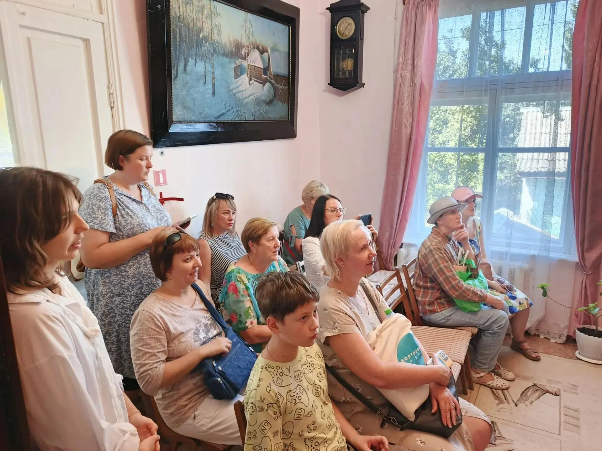 А у нас на Дону зори ясные.