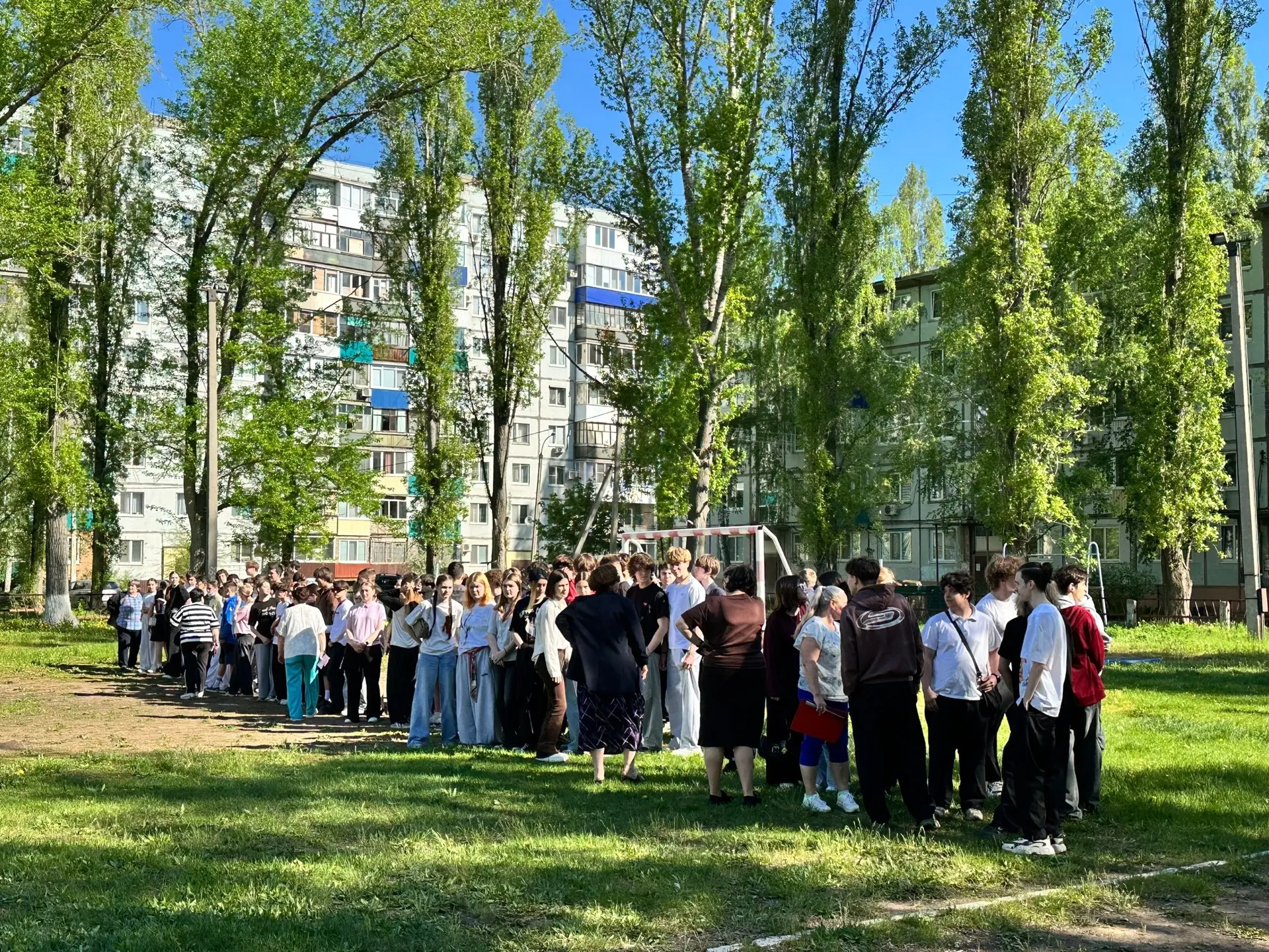 🌿🇷🇺 8 мая в МАОУ СОШ № 21 состоялся День здоровья, приуроченный к празднованию Дня П...