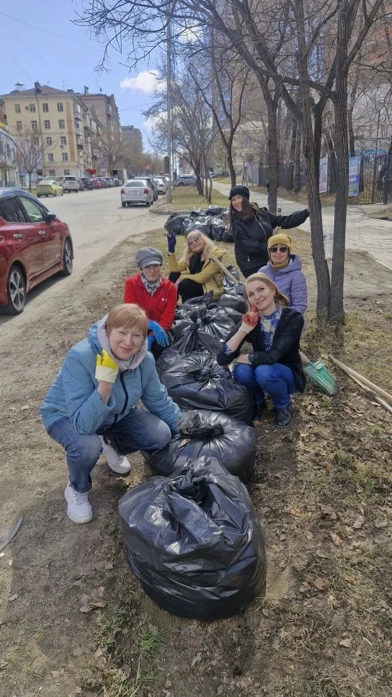🧹МБУК «Хабаровский центр хореографического искусства» поддержал Всероссийский субботник!