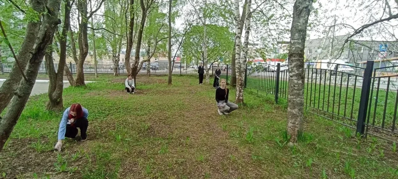 СУББОТНИК🍃  Ученики нашей школы присоединились к Всероссийскому субботнику. Ребята собирали мусор во