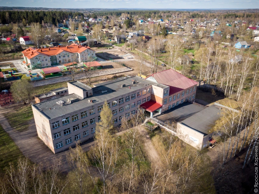 Школа № 3 в Окуловке отпраздновала свое 75-летие