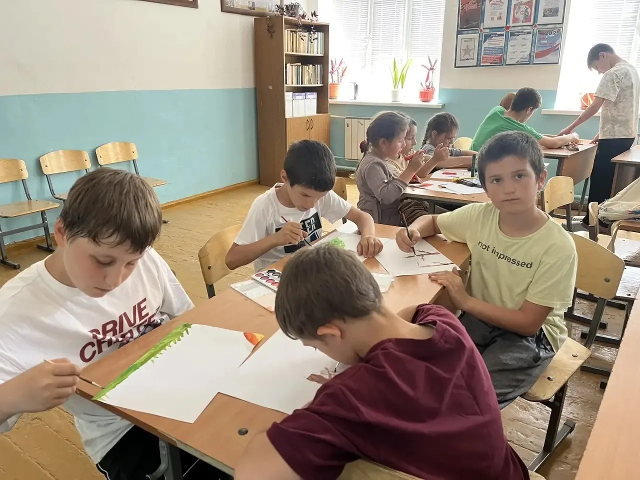 Ура, воскресенье! Мы отмечаем 14‑й день в лагере «РЭЙ»! 💪 Старшие вожатые на боевом по...
