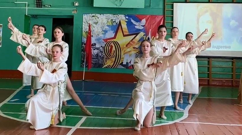 Сегодня в нашей школе прошло торжественное мероприятие,  посвящённое Дню Победы.