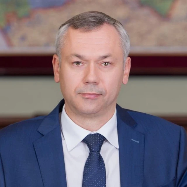 Поздравление Губернатора Новосибирской областиС Днём Государственного флага России!Уваж...
