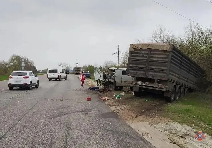 🚨 СМЕРТЕЛЬНОЕ ДТП В ОБЛАСТИ: ВОДИТЕЛЬ ПОГИБ НА МЕСТЕ 🚗 В Кумылженском районе… — публикация канала «ЧП ВОЛГОГРАД🔞»