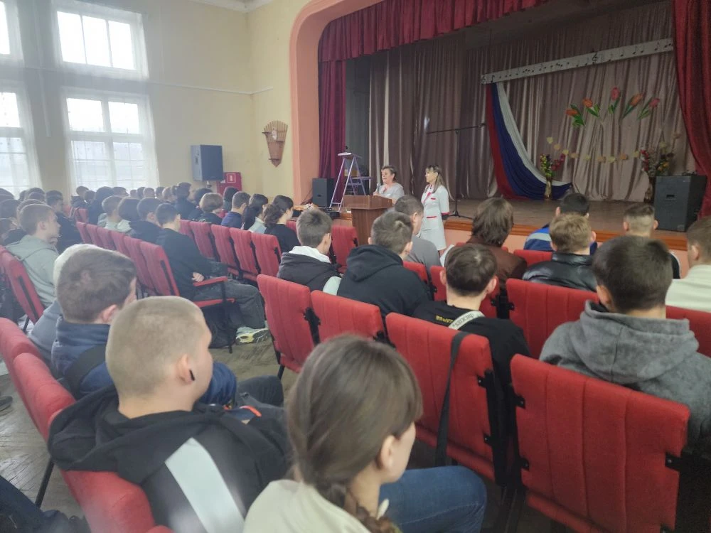 Уроки здоровья от медицинских работников   В рамках Дня здоровья студенты Клинцовского филиала БТЭиР