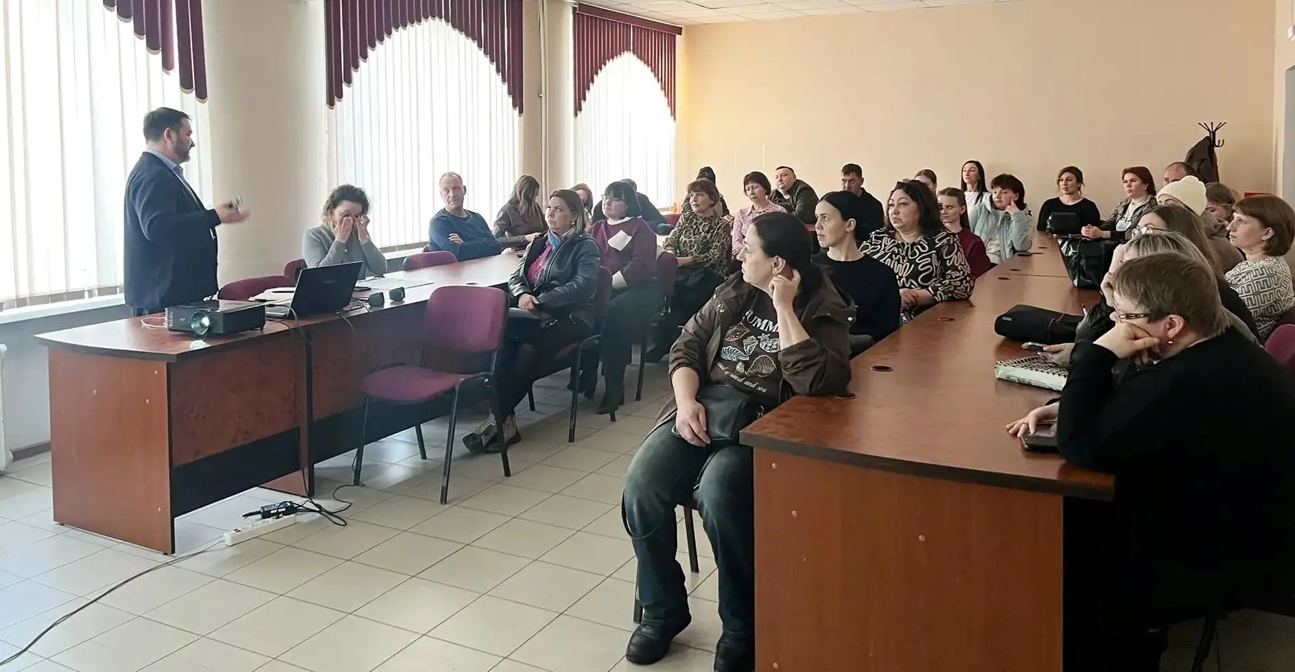 🏥Медицинские организации Амурской области планомерно организуют встречи со школьниками и их родителя