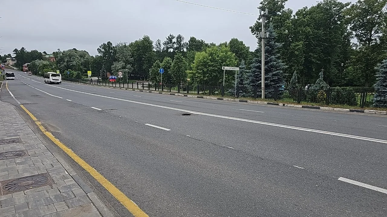«Доброе утро. Извиняюсь за беспокойство. Сердце за родной город болит. Не могу мимо пройти, так как 