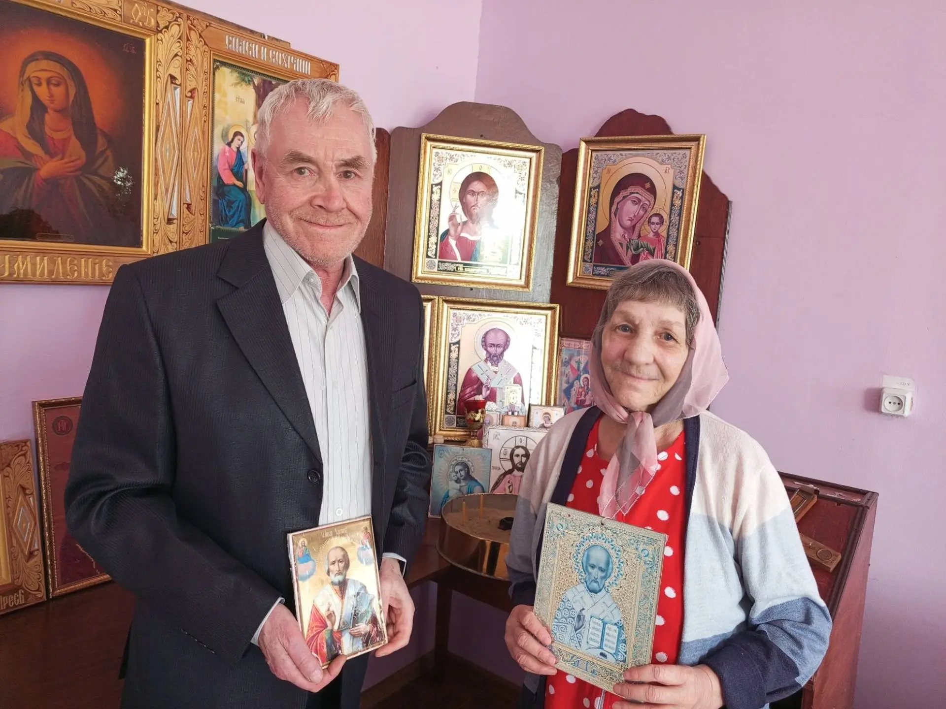 Солнечная радость в каждом окне!                                                       ...
