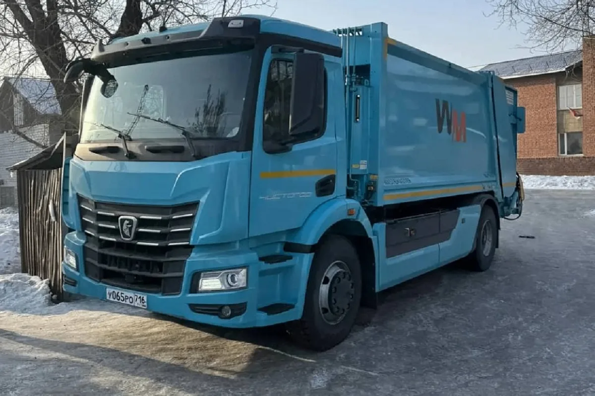 КАМАЗ испытал электрический мусоровоз в Сибири