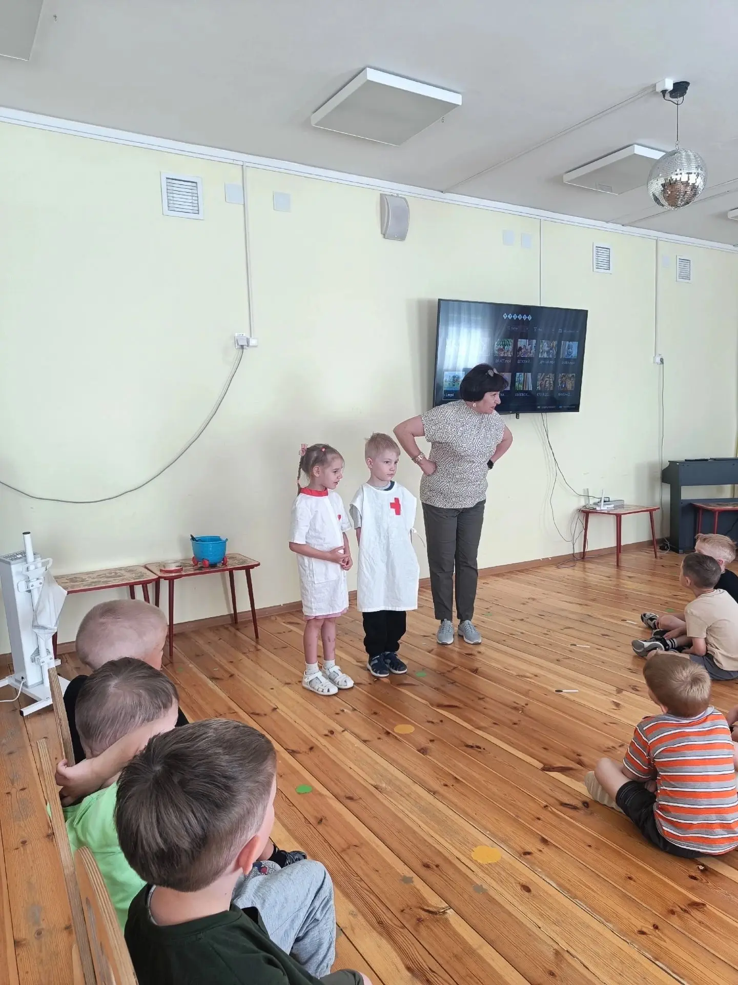 Неделя "Неболейка" 🌟💖 подошла к завершению, и к нам в детский сад пришли очаровательные "врачи" — 