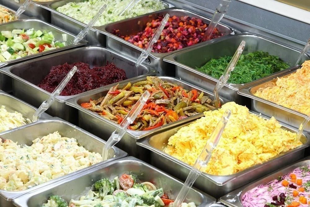 Не покупайте салаты на развес  Запомните одно: чем больше продукт обрабатывается, тем больше в нем с