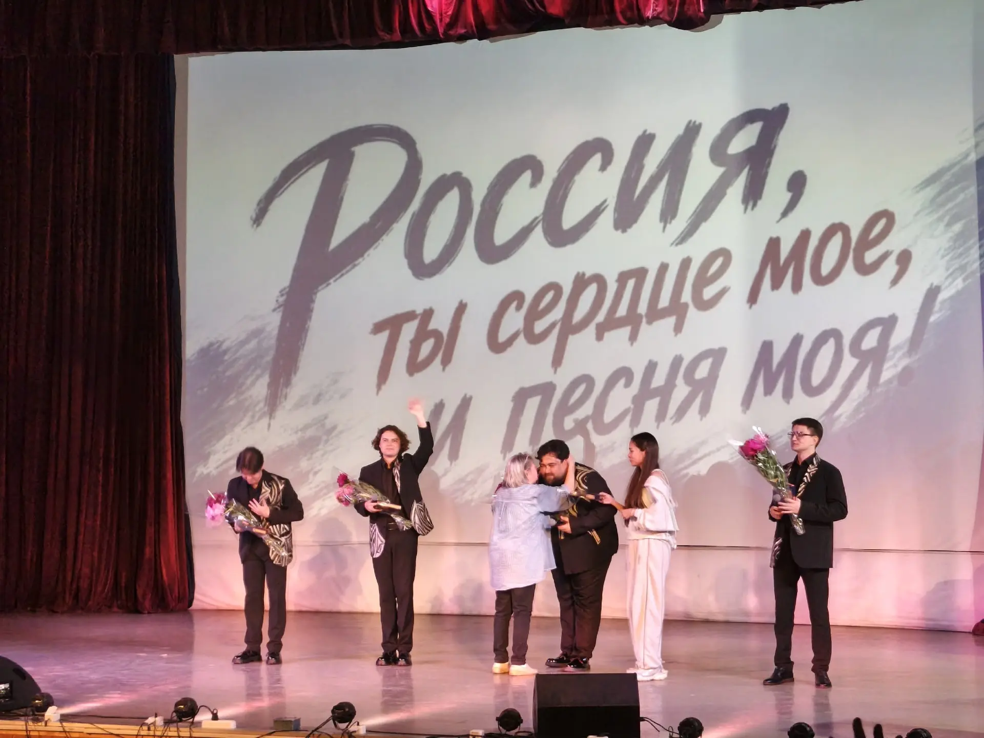 🎶 В центре культуры и досуга  «Авангард»состоялся музыкальный  вечер: мужской вокальны...