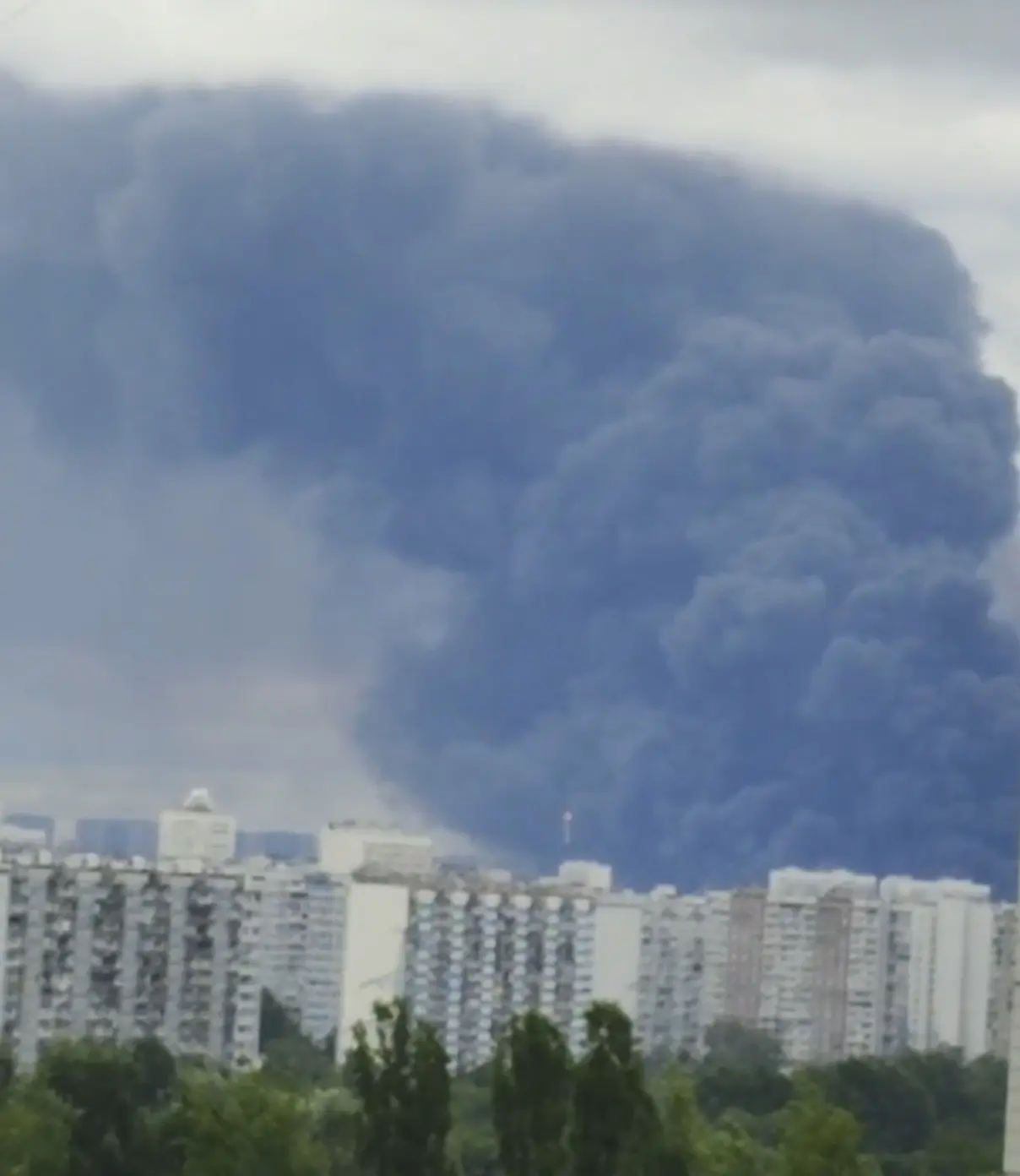 ⚡️Москва под мощным обстрелом БПЛА.